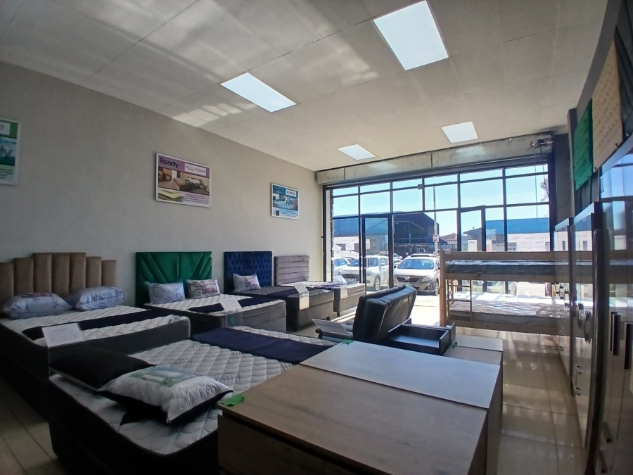 To Let Commercial Property for Rent in Lower Bo-dorp North West